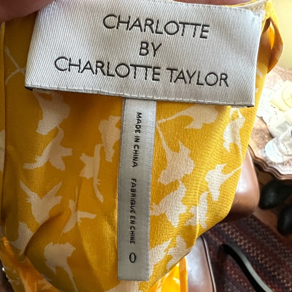 Charlotte by Charlotte Taylor Blouse size 0 - Picture 7 of 8
